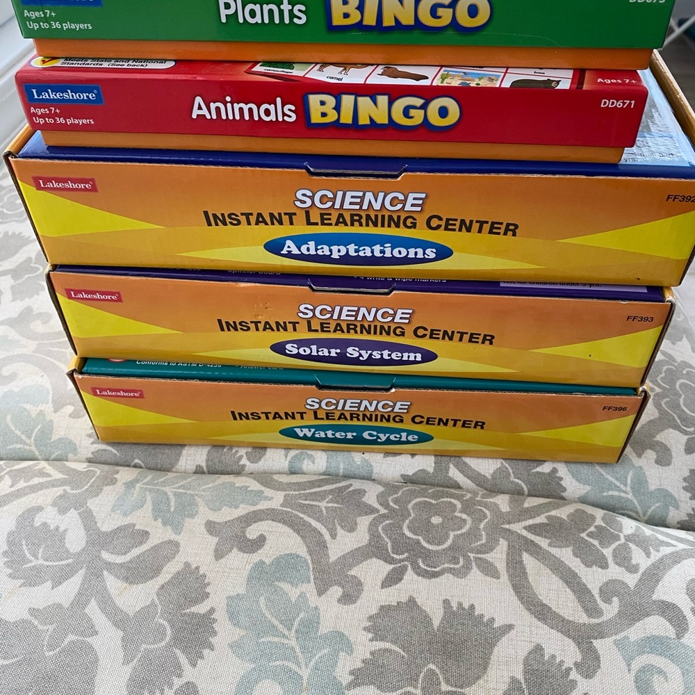 Lakeshore Science Instant Learning Center Set